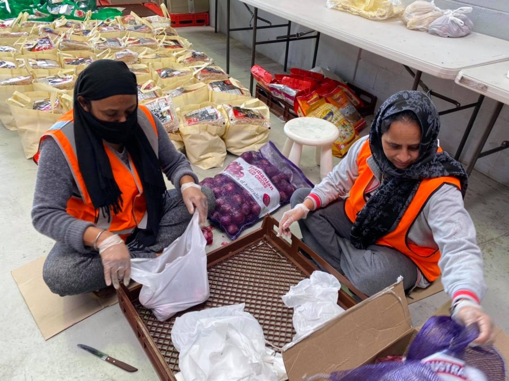 khalsa foundation packing groceries